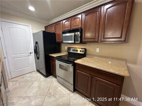 1150 N Buffalo Dr in Las Vegas, NV - Building Photo - Building Photo