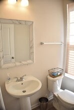 227 Presidents Pointe Ave in Ranson, WV - Building Photo - Building Photo