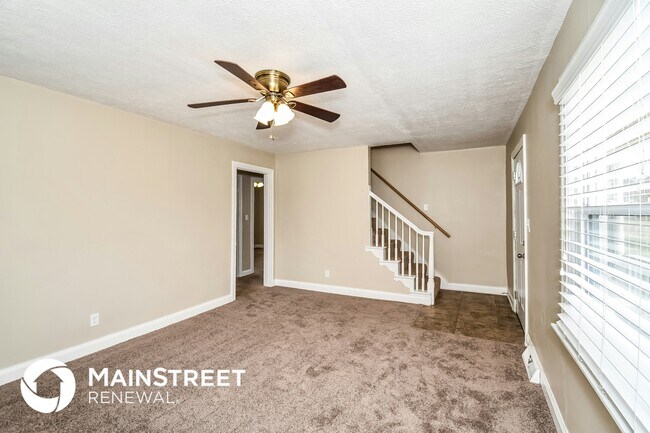 110 Mills Dr in Louisville, KY - Building Photo - Building Photo