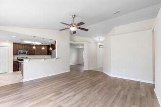 8982 Eagle Nest Dr in Navarre, FL - Building Photo - Building Photo