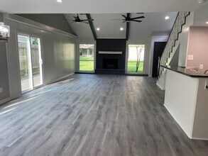 2802 Foxfire Cir in Missouri City, TX - Building Photo - Building Photo