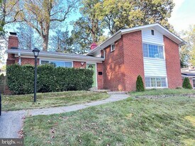 804 Gregorio Dr in Silver Spring, MD - Building Photo