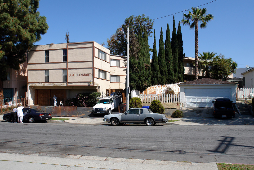 351 Plymouth St in Inglewood, CA - Building Photo