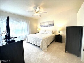 6816 Satinleaf Rd S in Naples, FL - Foto de edificio - Building Photo