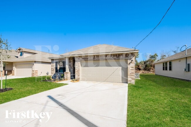 255 Rd 5102F in Cleveland, TX - Building Photo - Building Photo