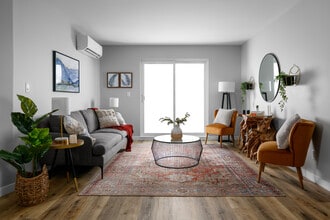 The View in Kamloops, BC - Building Photo - Building Photo