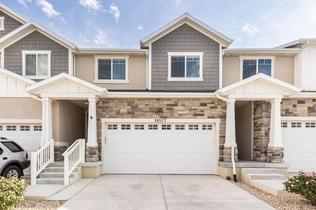 property at 14527 S Quiet Shade Dr