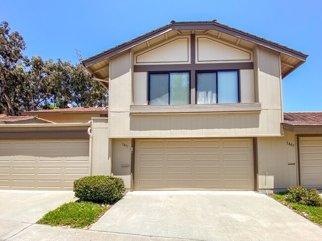 property at 5411 Oakleaf Point