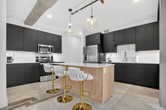 100 W 5th St in Tulsa, OK - Building Photo - Building Photo