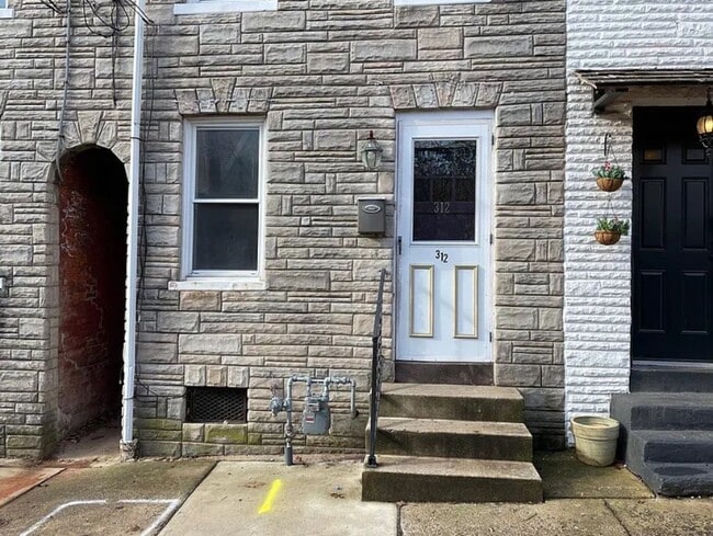 property at 312 N Arch St