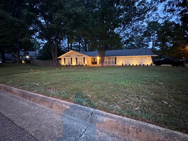 1550 Cordova Rd