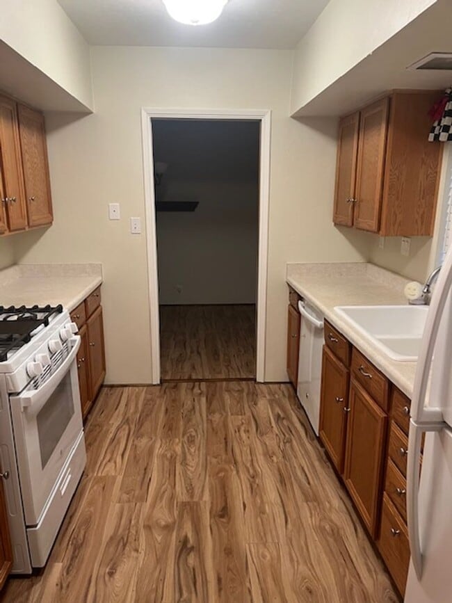 3940 E Timrod St in Tucson, AZ - Building Photo - Building Photo