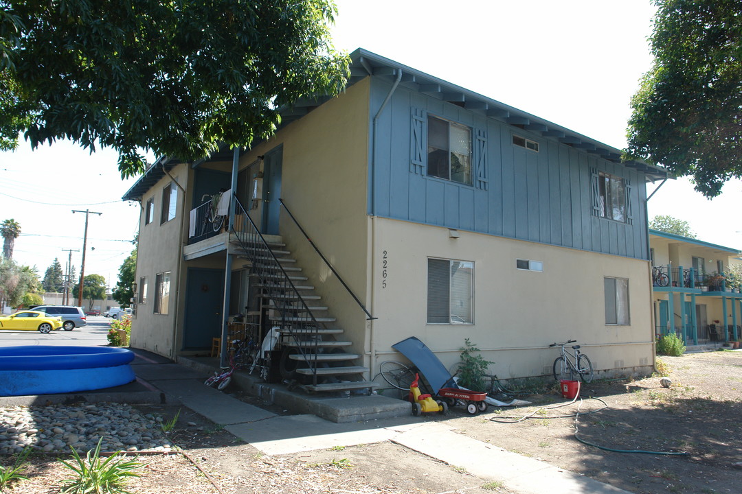 2265 Ellena Dr in Santa Clara, CA - Building Photo