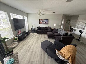 5511 Legacy Crescent Pl in Riverview, FL - Building Photo - Building Photo