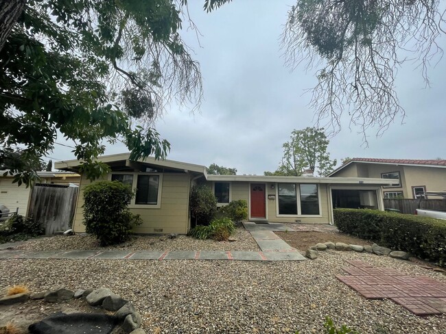 property at 2346 Marion Ave