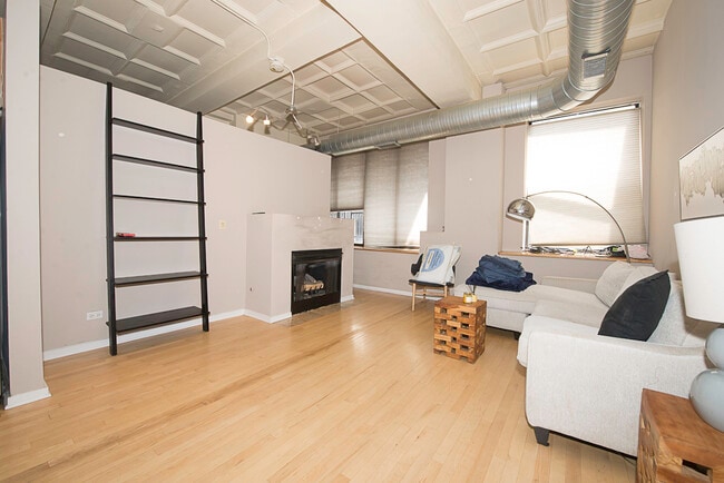 1307 S Wabash Ave in Chicago, IL - Building Photo - Building Photo