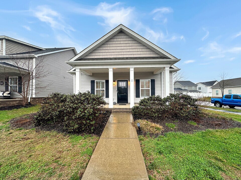 131 Hardinberry St in Oak Ridge, TN - Building Photo