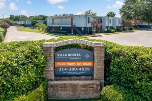 Villa Rosita Apartments in Dallas, TX - Building Photo