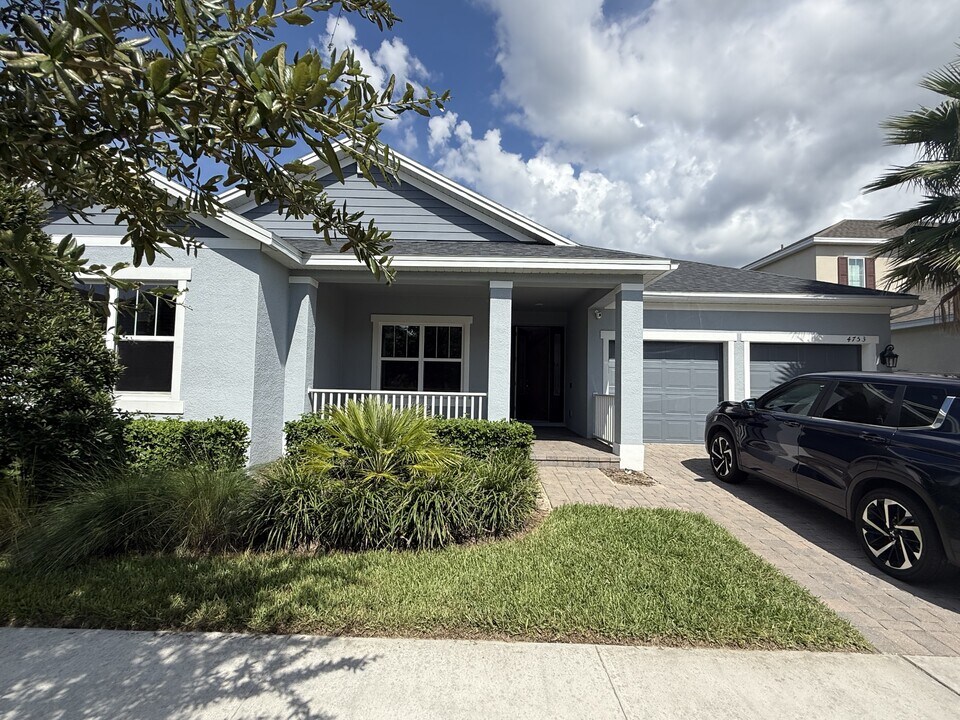 4753 Ter Blf St in Oakland, FL - Building Photo