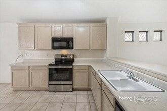 2311 N Creek Vista Dr in Tucson, AZ - Building Photo - Building Photo