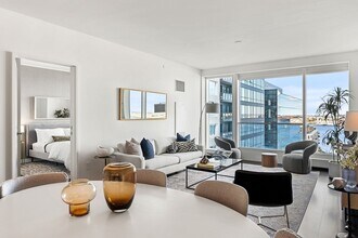 150 Seaport Blvd in Boston, MA - Building Photo - Building Photo