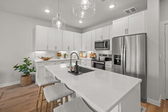 Brentwood at the Reserve in Mansfield, TX - Foto de edificio - Interior Photo