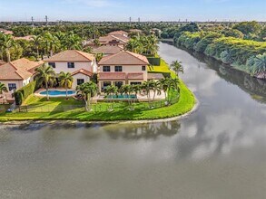 8567 NW 41 St in Pembroke Pines, FL - Building Photo - Building Photo