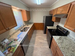 2310 Sandrala Dr in Sarasota, FL - Building Photo - Building Photo