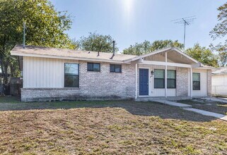 8016 Landing Ave in San Antonio, TX - Building Photo - Building Photo