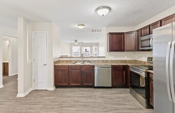 10522 Hunters Crossing Blvd in Indianapolis, IN - Building Photo - Building Photo