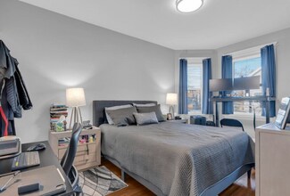 68 Harvest St, Unit 1 in Boston, MA - Building Photo - Building Photo