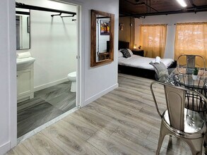 56 Rue Guilbault O in Montréal, QC - Building Photo - Building Photo