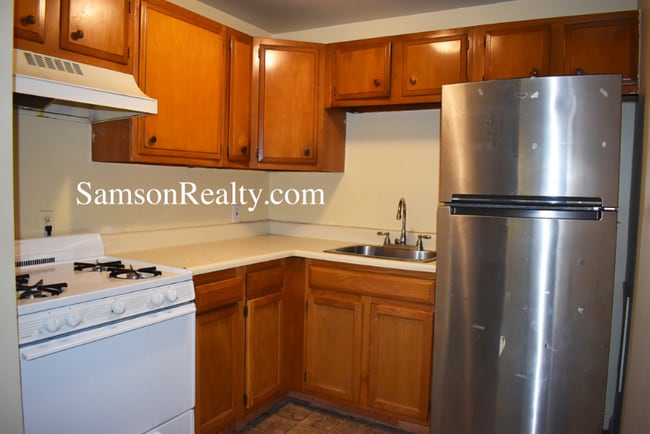 65 New Rd in East Providence, RI - Building Photo - Building Photo