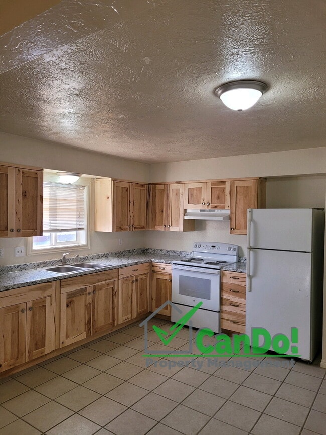 255 Carol Dr in Blackfoot, ID - Building Photo - Building Photo