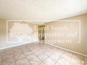 5827 Charlton Dr in Lakeland, FL - Building Photo - Building Photo