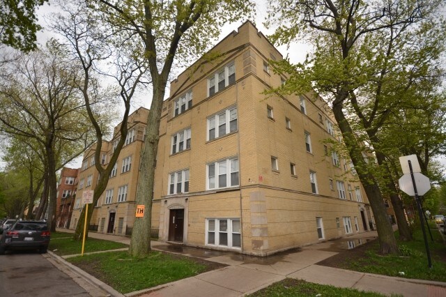 3747 W Sunnyside Ave-Unit -4453-2 in Chicago, IL - Foto de edificio
