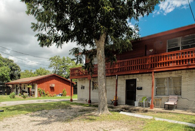 1001-1007 Spooner St in Pasadena, TX - Building Photo - Building Photo