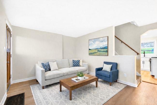 627 2nd St, Unit 625 in Verona, PA - Building Photo - Building Photo