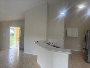 927 Reserve Pl in Davenport, FL - Building Photo - Building Photo