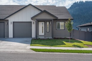 116 W View Dr in Kalispell, MT - Building Photo