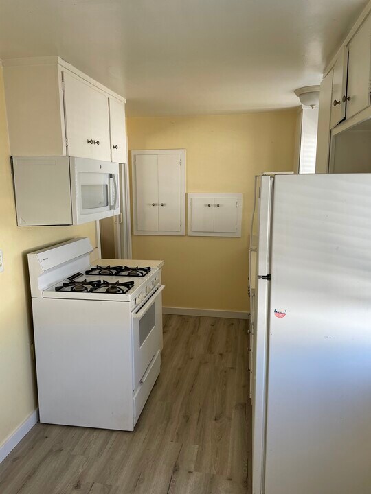 4020 Miller Way in Sacramento, CA - Building Photo