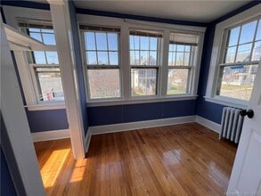 1442 Wood Ave in Bridgeport, CT - Building Photo - Building Photo