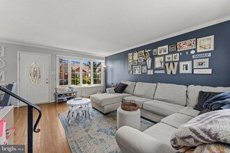 268 Maple Ave in Glenside, PA - Building Photo - Building Photo