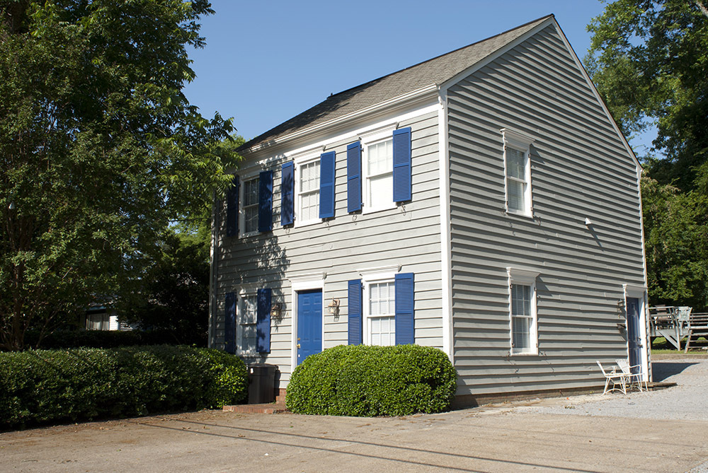 204 S Nash St in Starkville, MS - Building Photo