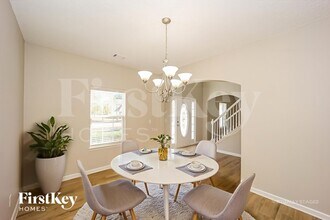 528 Gristmill Ln in Hampton, GA - Foto de edificio - Building Photo