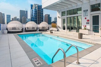 The Bush Temple II in Chicago, IL - Foto de edificio - Building Photo
