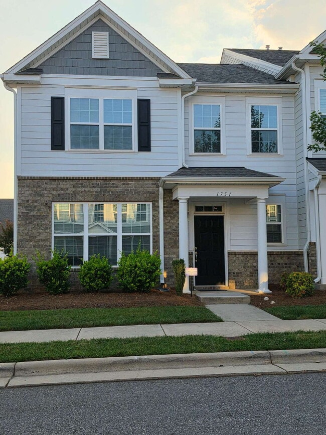 property at 1751 Eastfall St