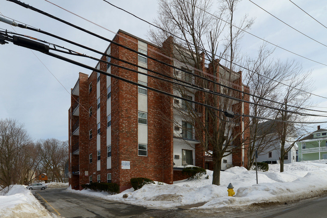 Newbury Avenue in Quincy, MA - Building Photo