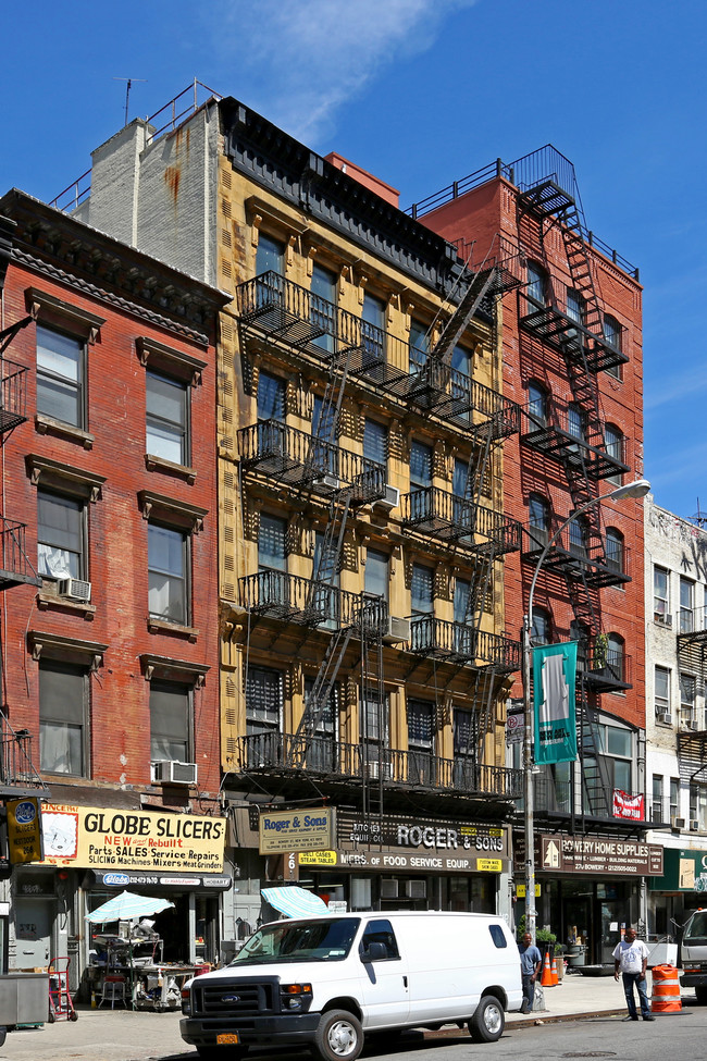 268 Bowery in New York, NY - Building Photo - Building Photo