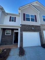 12613 Wandering Brook Dr in Charlotte, NC - Building Photo